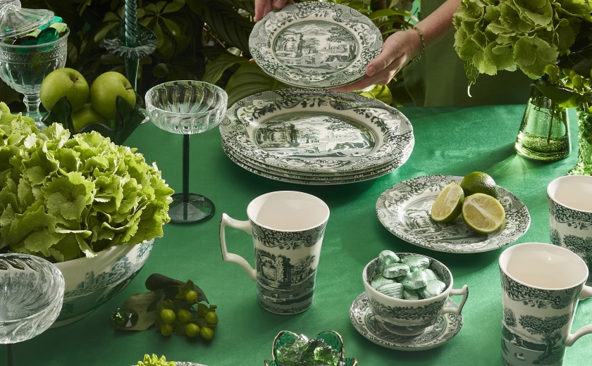 SPODE HERITAGE GREEN ITALIAN ANGLICKA KAMENINA VYROBENA V ANGLII STOLOVANI